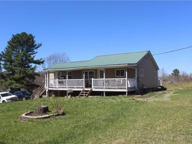 House for sale in Harrisville, Pennsylvania