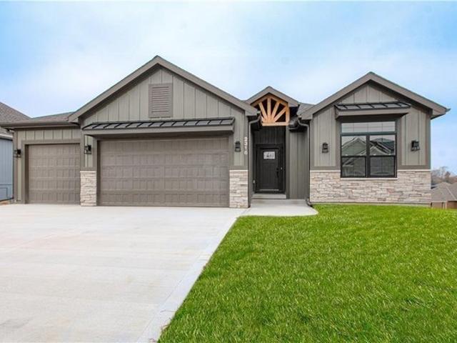 House for sale in Meadows At Greenfield, Kearney