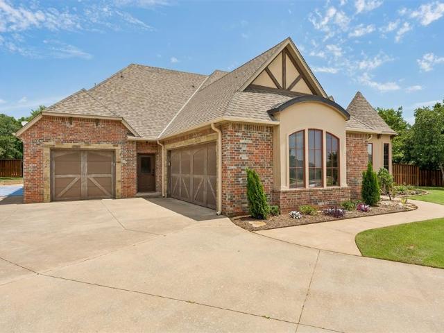 House for sale in Edmond, Oklahoma