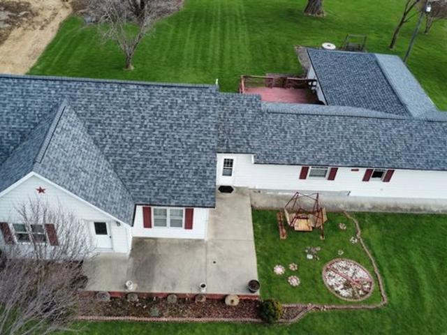 House for sale in Mason, Illinois