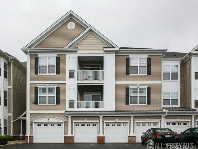 Condo for sale in Edison, New Jersey