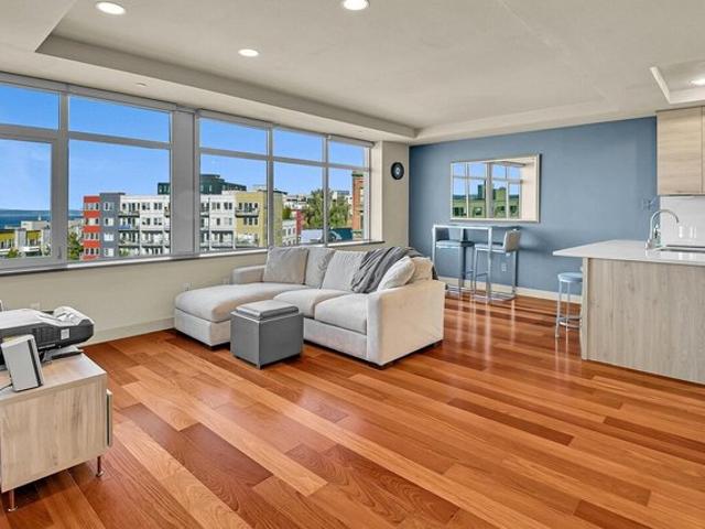 Condo for sale in Seattle, King County