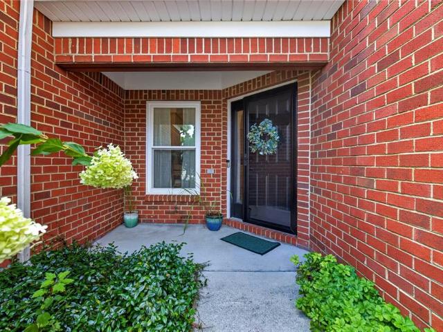 Townhouse for sale in Virginia