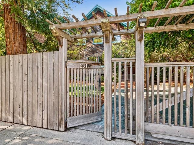 House for sale in Berkeley, Alameda County