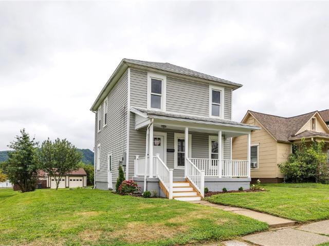 House for sale in Zelienople, Pennsylvania