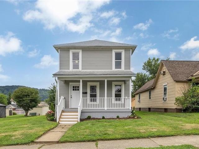 House for sale in Zelienople, Pennsylvania