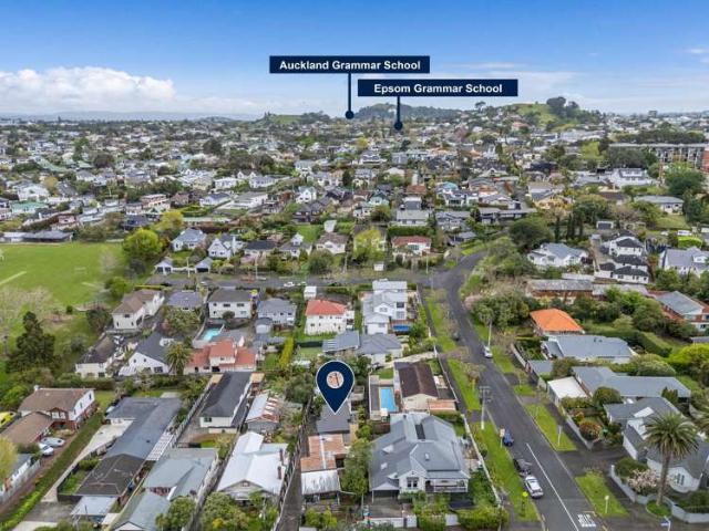 Apartment for sale in Remuera, Auckland