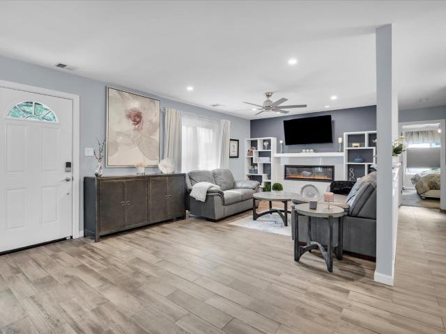 Condo for sale in Coram