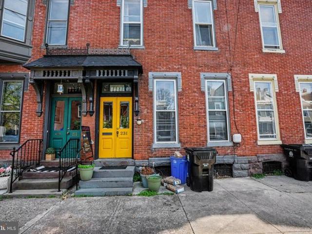 Townhouse for sale in Harrisburg, Pennsylvania