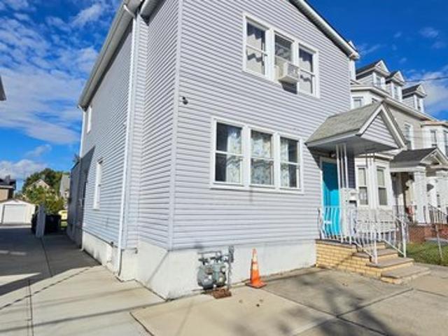House for sale in Perth Amboy, New Jersey