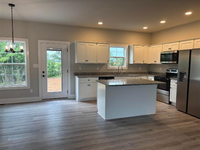 House for sale in Scottsville, Allen County