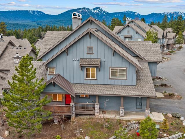 Townhouse for sale in Washington