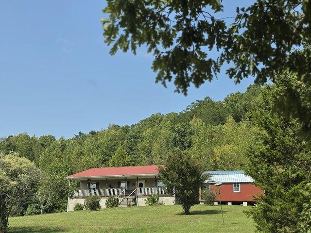 House for sale in Williamsburg, Whitley County