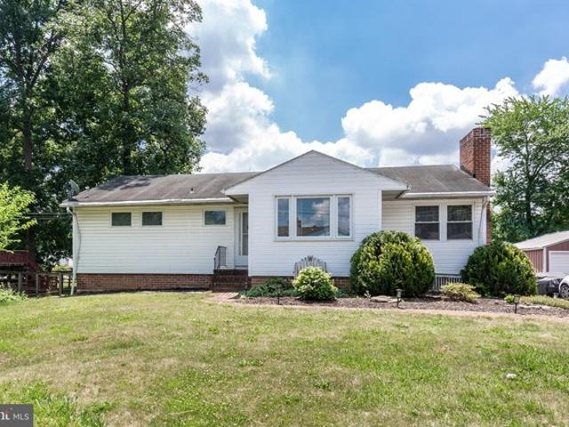 House for sale in New Oxford, Pennsylvania