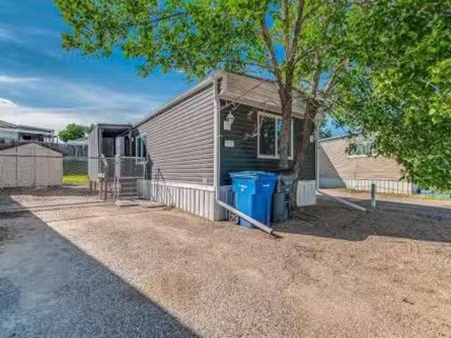House for sale in Medicine Hat, Alberta