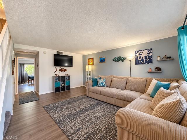 Townhouse for sale in Greenwich Village, Thousand Oaks
