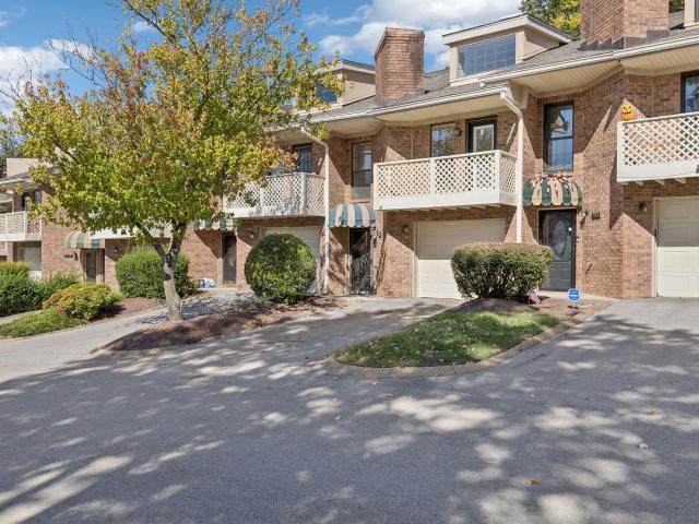 Townhouse for sale in Brentwood, Tennessee