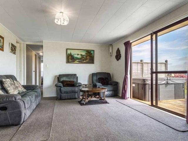 House for rent in Awhitu, Oroua County