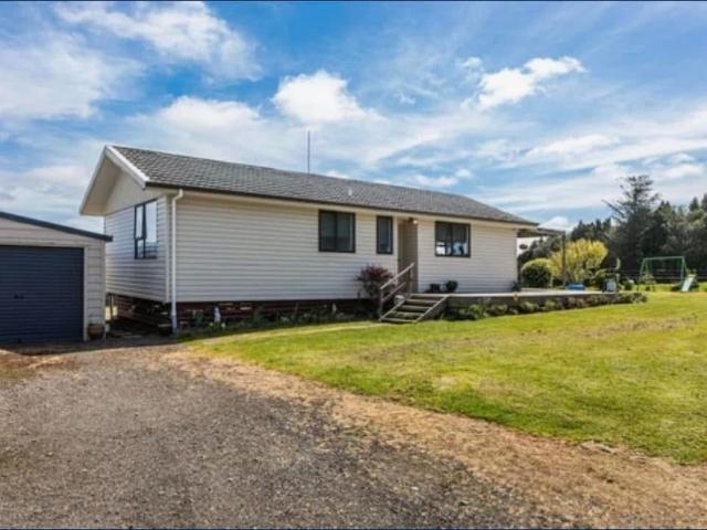 House for rent in Awhitu, Oroua County