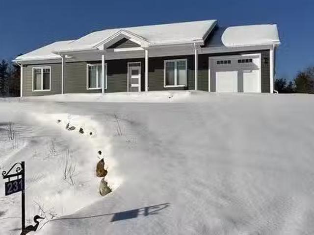 House for sale in Mahone Bay, Nova Scotia