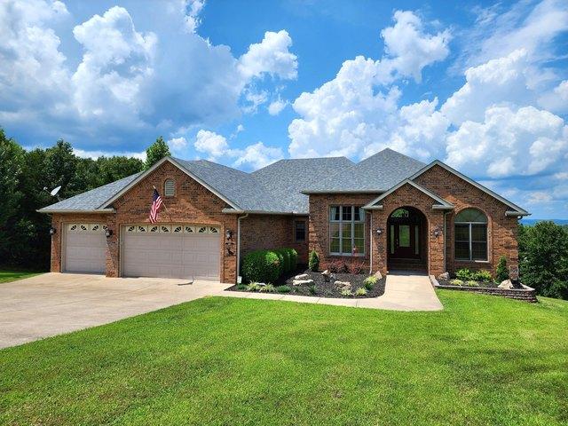 House for sale in Stone, Missouri