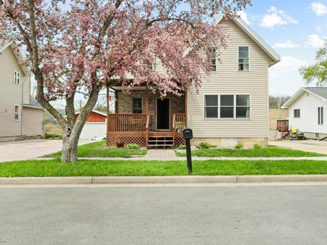 House for sale in Deerfield, Wisconsin