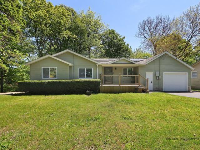 House for sale in Winthrop Harbor, Illinois