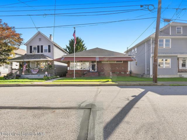 House for sale in Dickson City, Pennsylvania