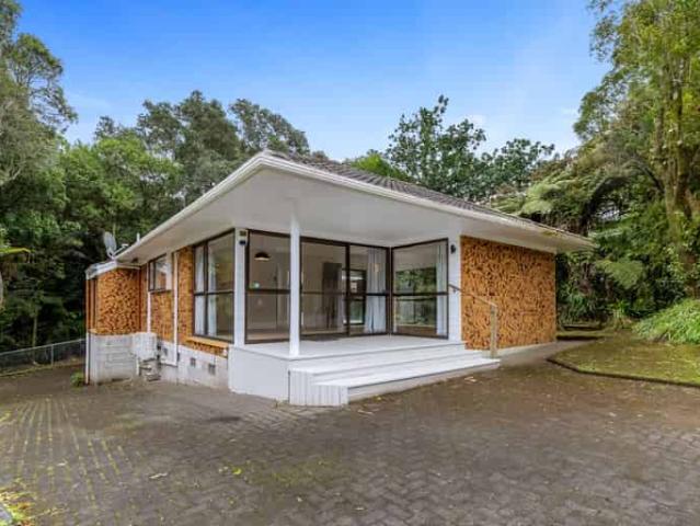 House for rent in Oratia, Oroua County