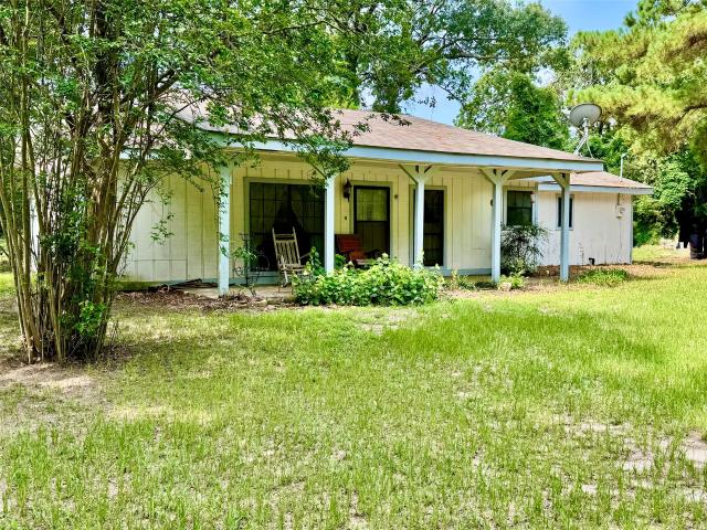 House for sale in Grapeland, Texas