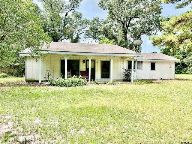 House for sale in Grapeland, Texas