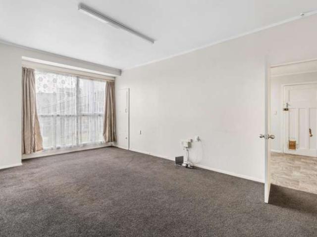 House for sale in Otakou