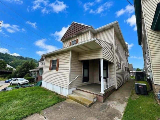 House for sale in Washington, Pennsylvania