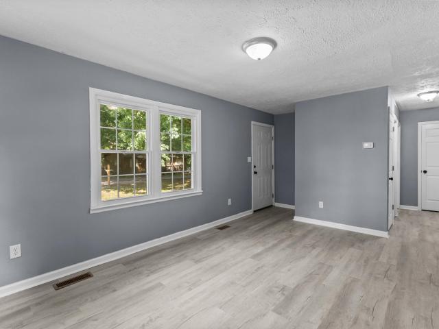 House for sale in London, Laurel County