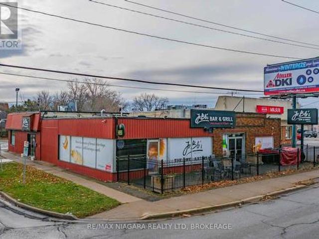 Commercial for sale in Niagara, Ontario