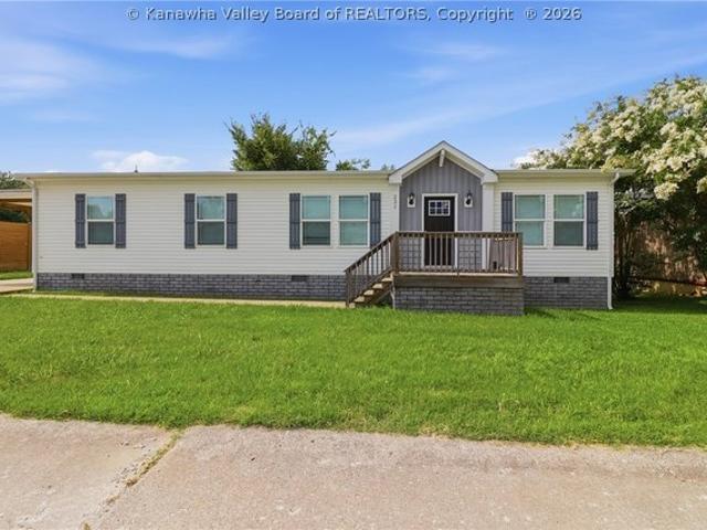 House for sale in Winfield, West Virginia