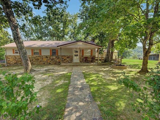 House for sale in Edmonson County, Kentucky