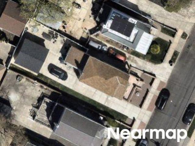 House for sale in Queens, Arverne