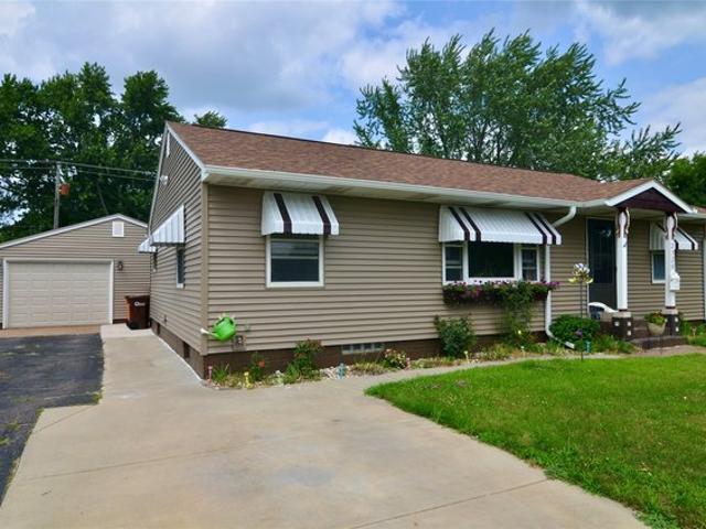 House for sale in Altoona, Wisconsin
