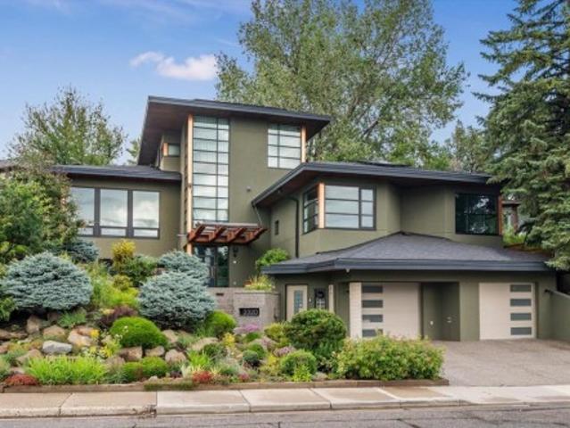 House for sale in West Hillhurst, Calgary