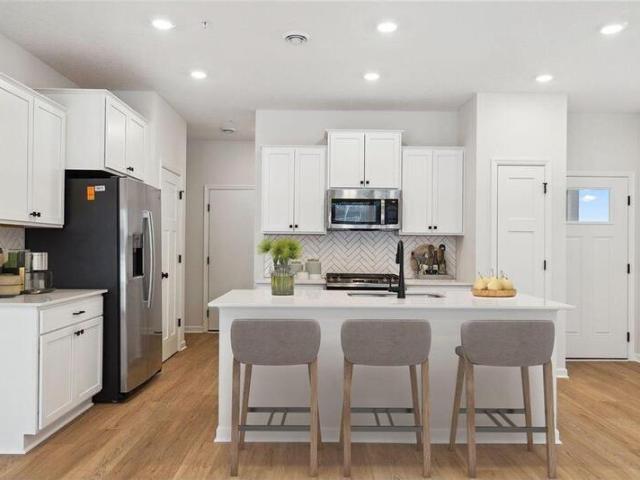 Townhouse for sale in Rogers