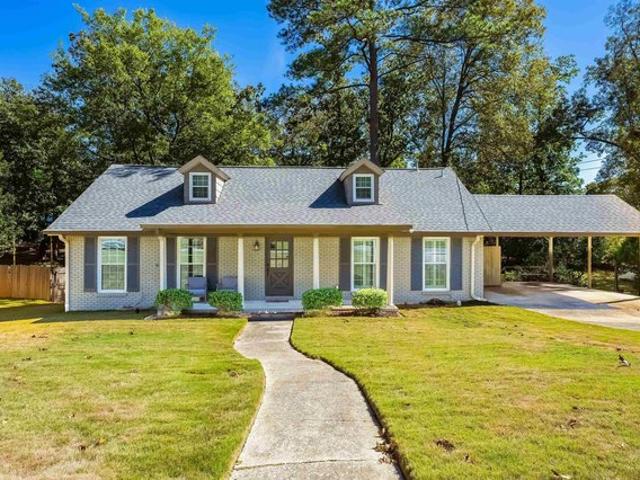 House for sale in Regent Forest Estates, Hoover
