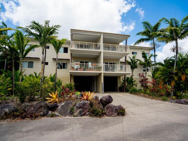 Apartment for rent in Cannonvale, Airlie Beach