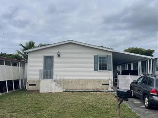 House for sale in Davie, Florida