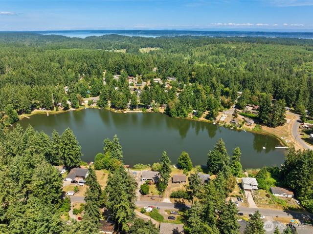 House for sale in Lakebay