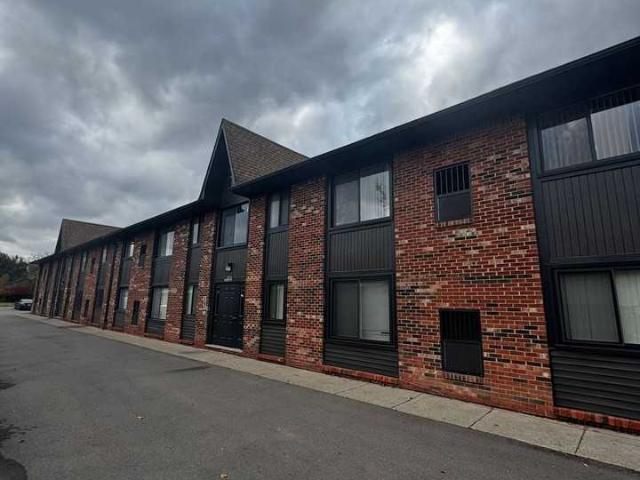 Apartment for rent in Commerce Township, Michigan