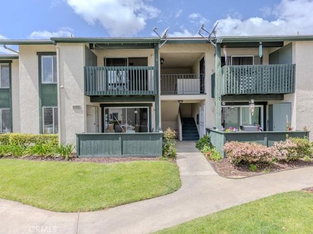 Condo for sale in Foothill Ranch, California