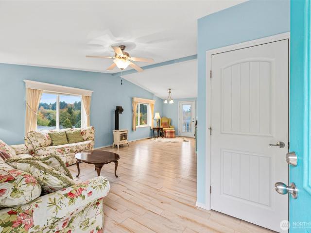 House for sale in Thurston, Washington