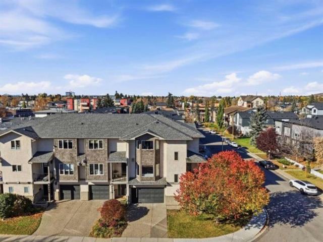 Townhouse for sale in Tuxedo Park, Calgary