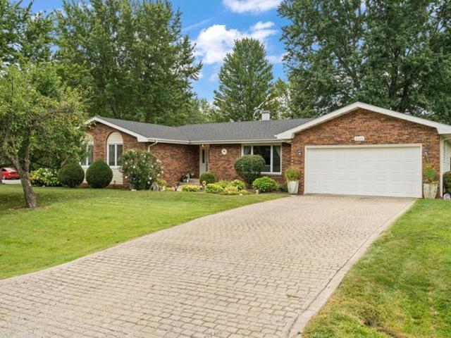 House for sale in Crown Point, Indiana